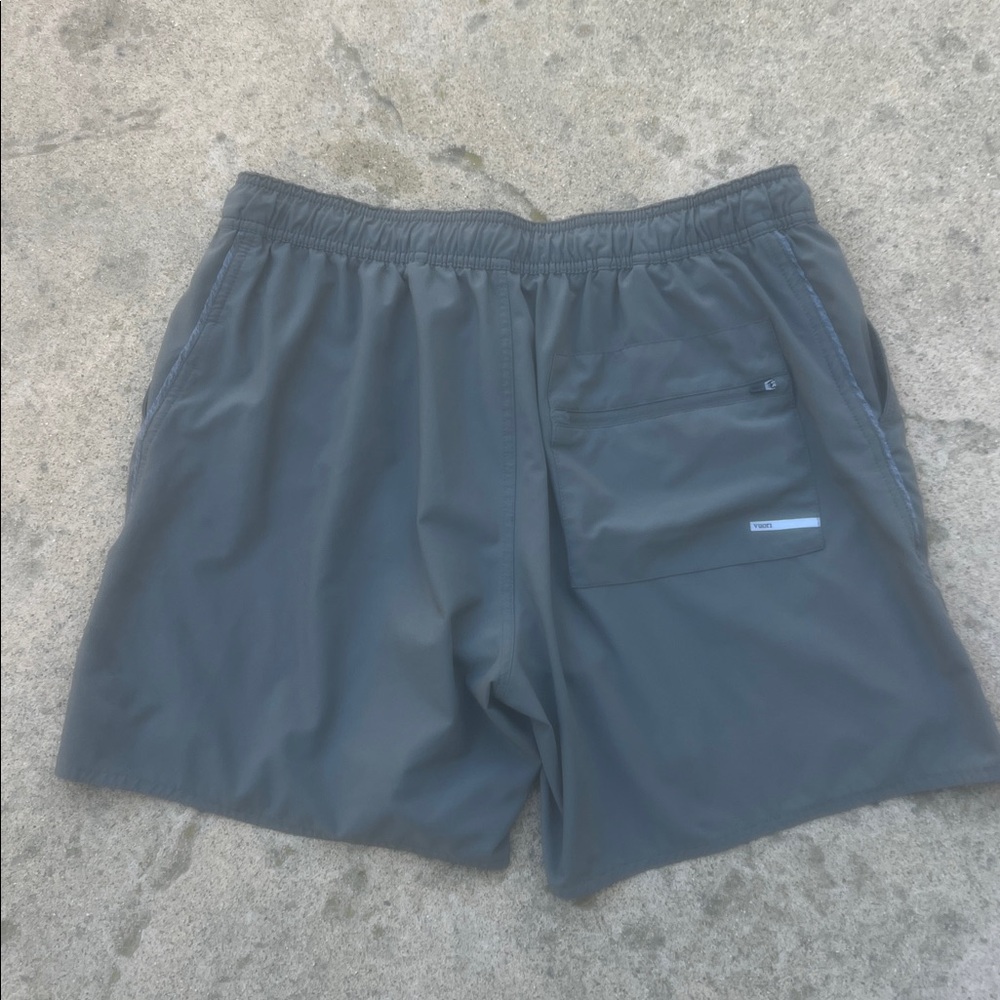 Vuori Men's Green Active Lined Workout Shorts Size L* - Picture 4 of 6